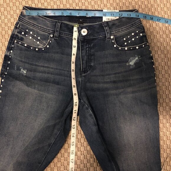 NWT INC Jeans Women's Size 6 Blue Studded Curvy Fit Skinny Leg Starstruck Wash - Picture 3 of 12